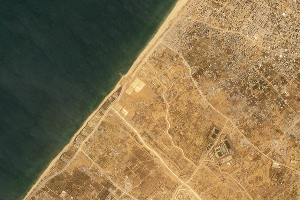 us military starts building pier off of gaza to deliver aid