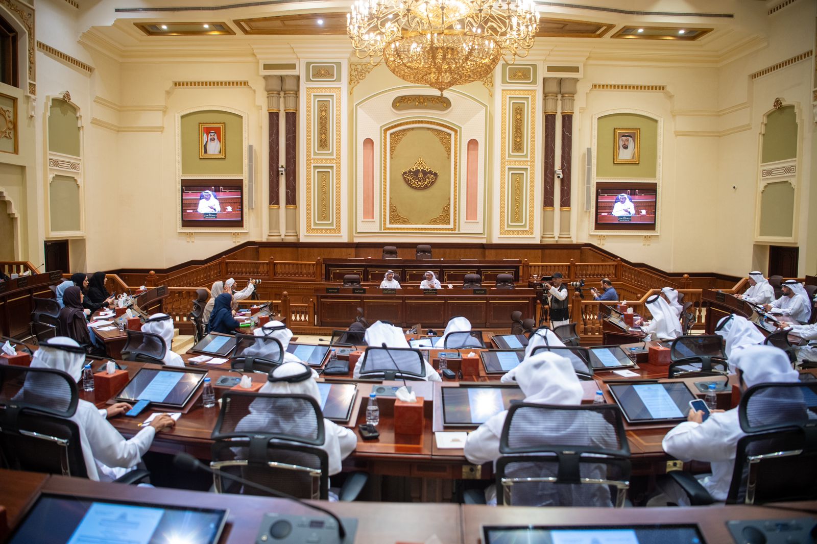 sharjah consultative council discusses impact of severe climate conditions