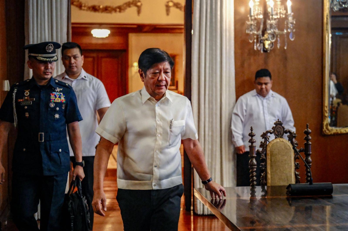 marcos reminds pnp to be more involved in community