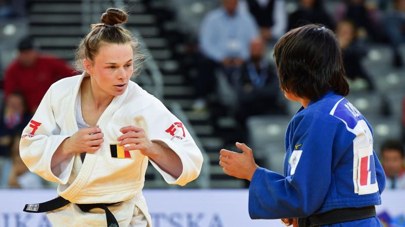 ellen salens éliminée en repêchage aux championnats d’europe de judo : « j’ai montré que je pouvais rivaliser à ce niveau »