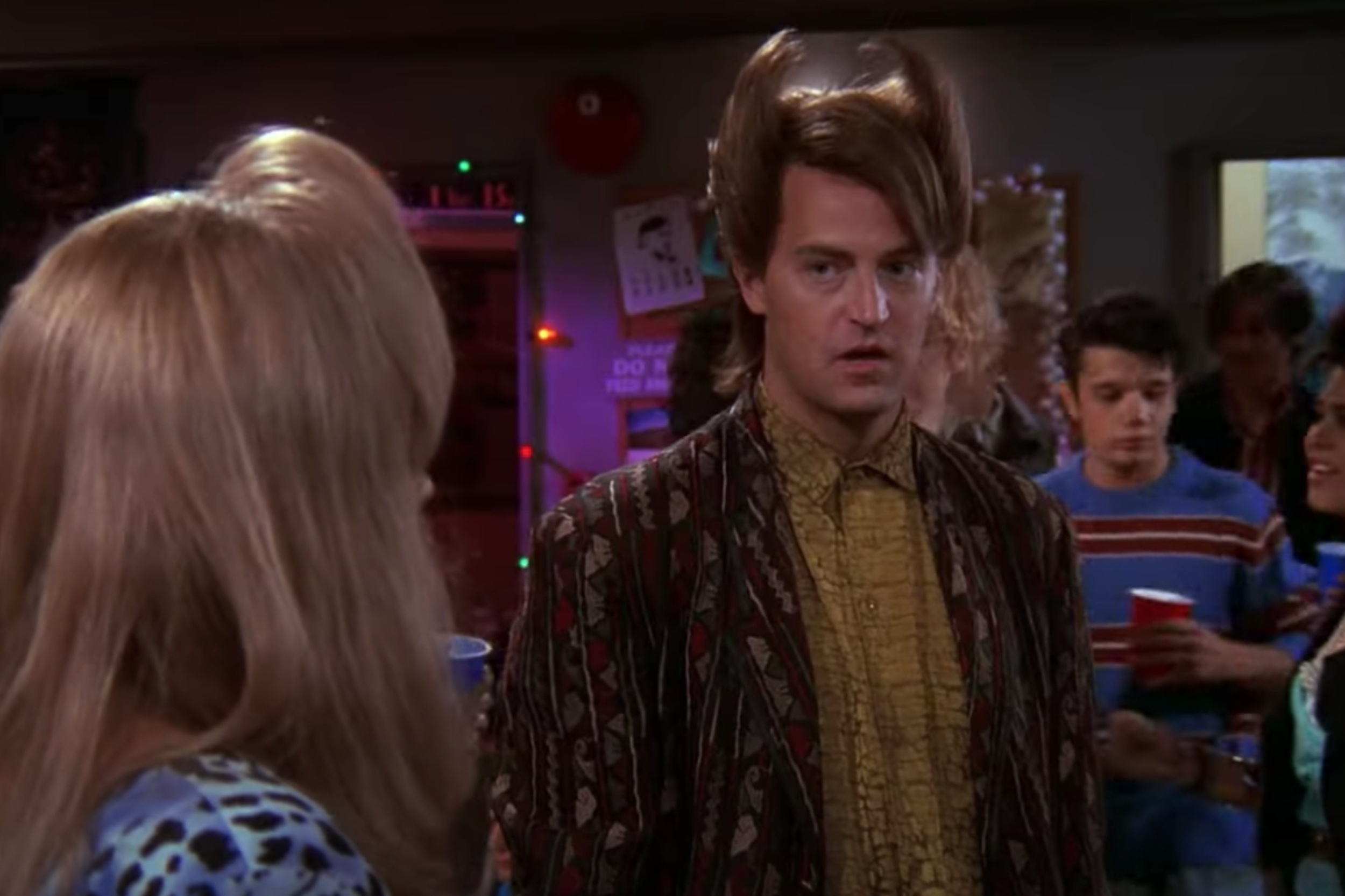 The 20 funniest Chandler Bing moments on ‘Friends’