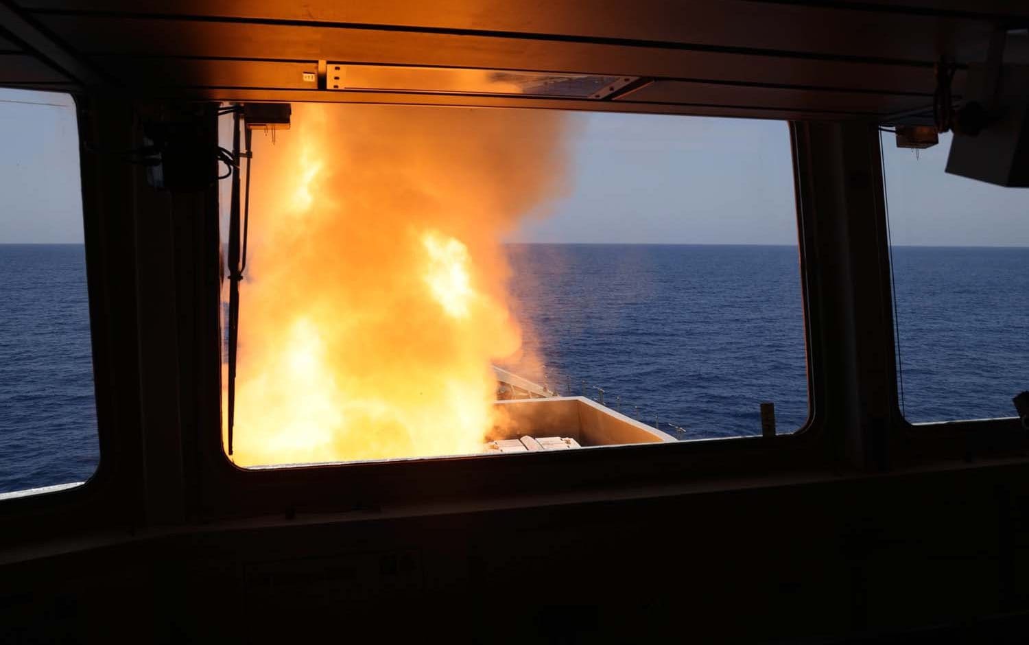 royal navy ship shoots down ballistic missile in combat for first time