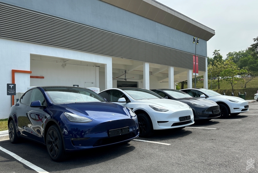 tesla model 3 and model y receive rm8,000 price cut in malaysia (video)