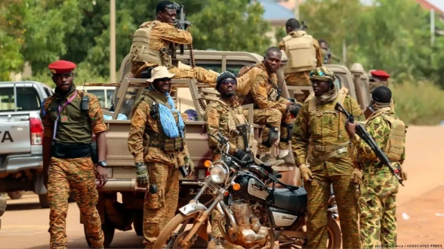 hrw: ο στρατός της μπουρκίνα φάσο σφαγίασε τουλάχιστον 223 άμαχους