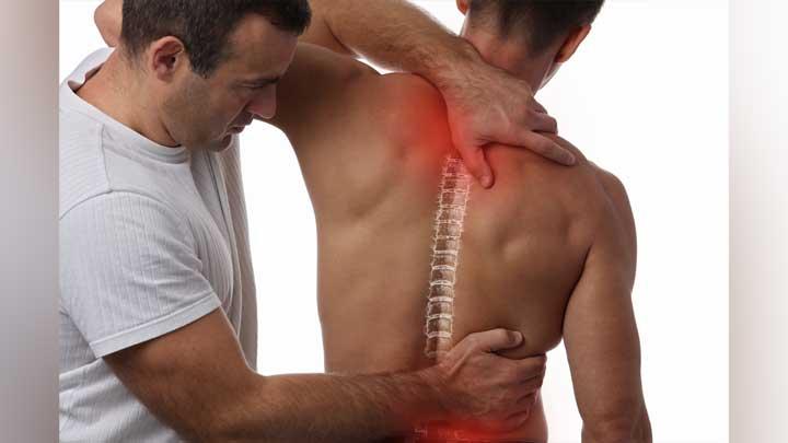 mengenal terapi chiropractic, apakah pijat kretek aman dilakukan?