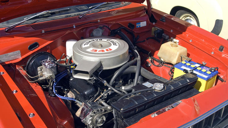 Mopar 340 Vs. 360: Which Is The Better Engine?