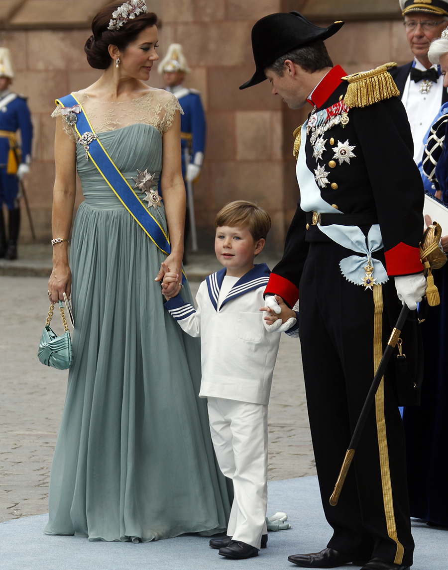 polisdrama under danske kronprinsens vilda fest