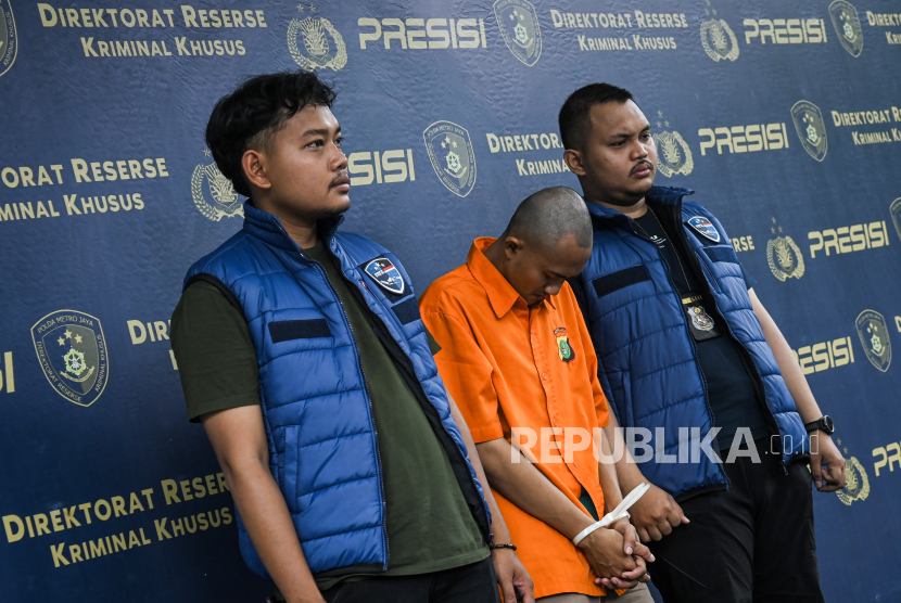 Jadi Tersangka Penistaan Agama, Polisi: Tiktoker Galih Loss Berusaha ...