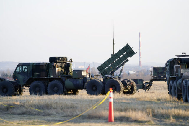 γερμανός υπουργός άμυνας: ελλάδα και ισπανία αρνούνται να στείλουν πυραύλους στην ουκρανία