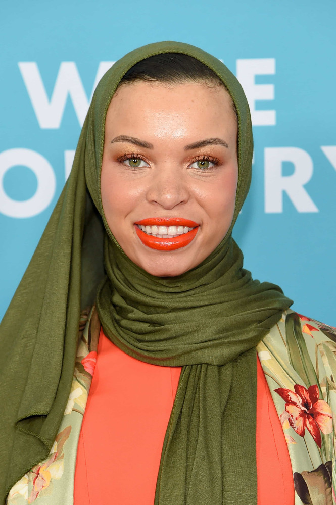 Signs Your Relationship Happiness Is Built On Illusion, Not Reality