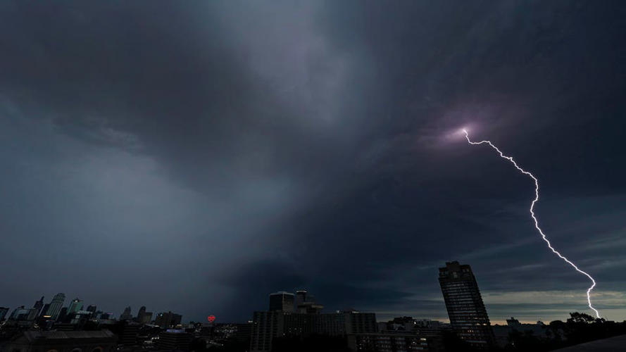 Severe Storms Threaten Central U.S.—Chance Of Hail And Tornadoes Near Kansas City