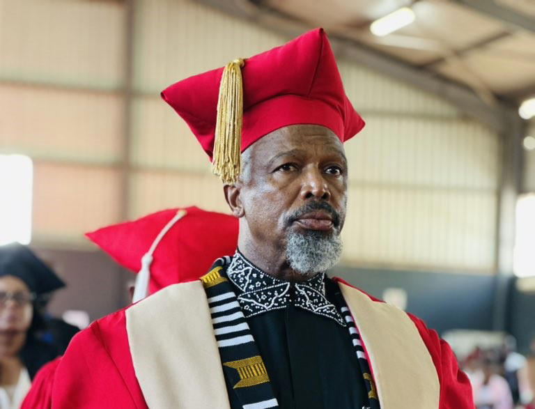 Veteran actor Sello Maake kaNcube when he was conferred an honorary doctorate by a bogus institution. Image: X/@sellomkn.