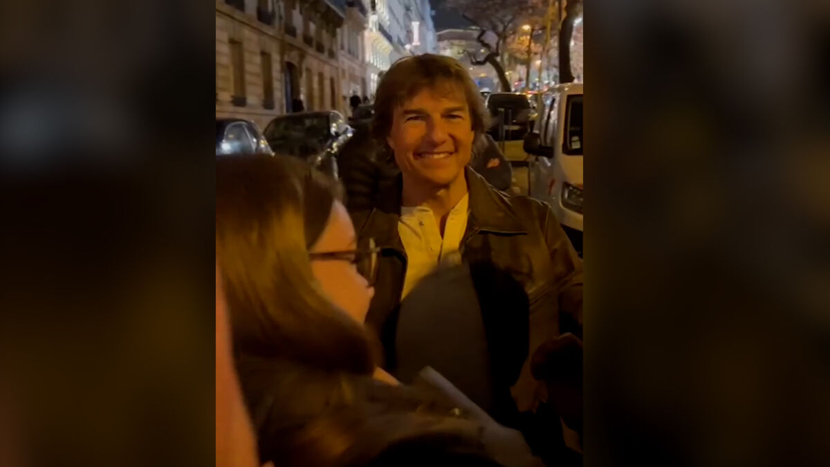 tom cruise aperçu dans les rues paris à moto pour le tournage de « mission impossible 8 »
