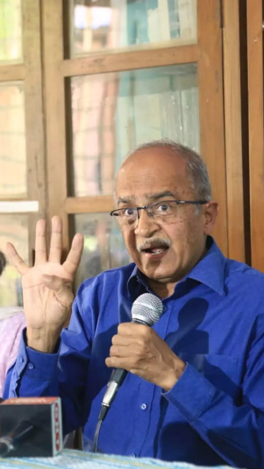 <p>After graduating from IIT Madras, Prashant Bhushan pursued law and graduated from the Faculty of Law, University of Delhi. He was called to the bar in 1979.</p>