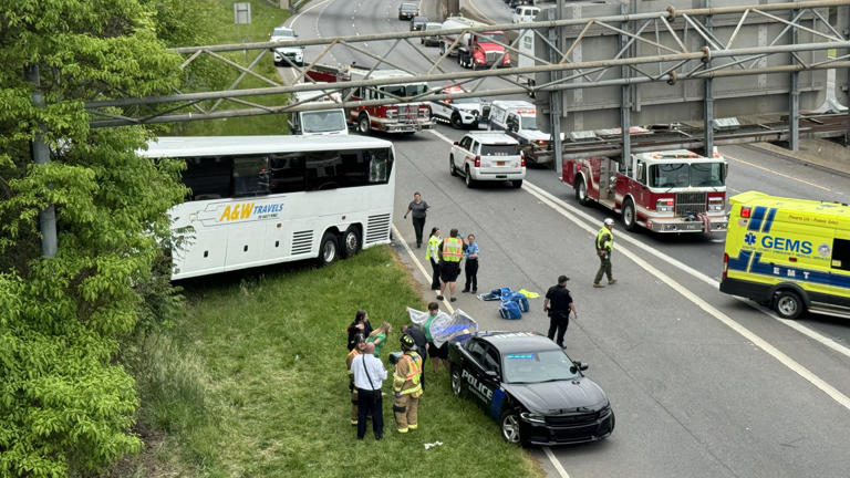 Students headed towards Carowinds field trip injured in Gastonia bus