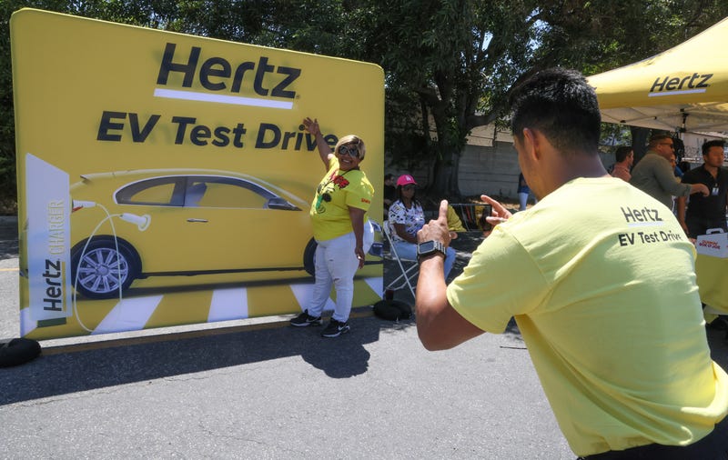 hertz is ditching even more electric cars