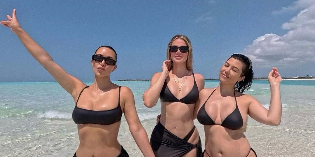 kourtney kardashian contro il body shaming: «amo questo corpo che mi ha dato quattro figli»