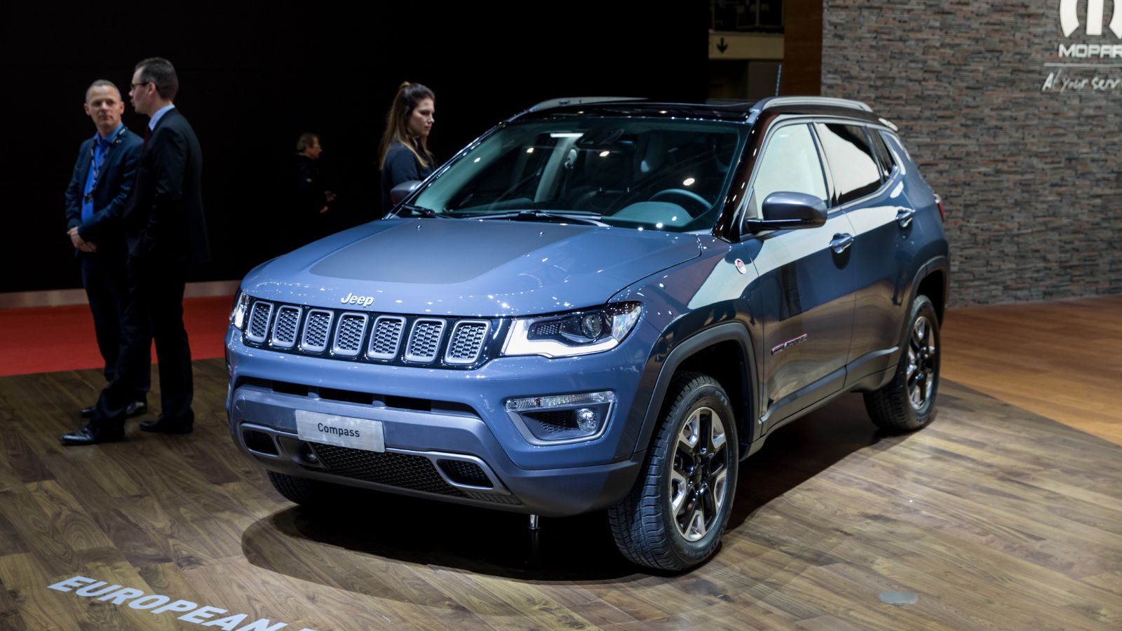 <p>The Jeep Compass is a popular choice for those seeking a stylish and capable SUV, but make sure you are aware of its woeful reliability score before purchasing one second-hand. Drivers with 2017–18 examples often suffer transmission, engine, and electrical system failures. They regularly wait a long time for expensive repairs to get their vehicles back on the road.</p>
