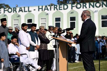 Australia was ‘lucky to have’ Pakistani refugee guard who died in Sydney stabbing, says PM<br><br>