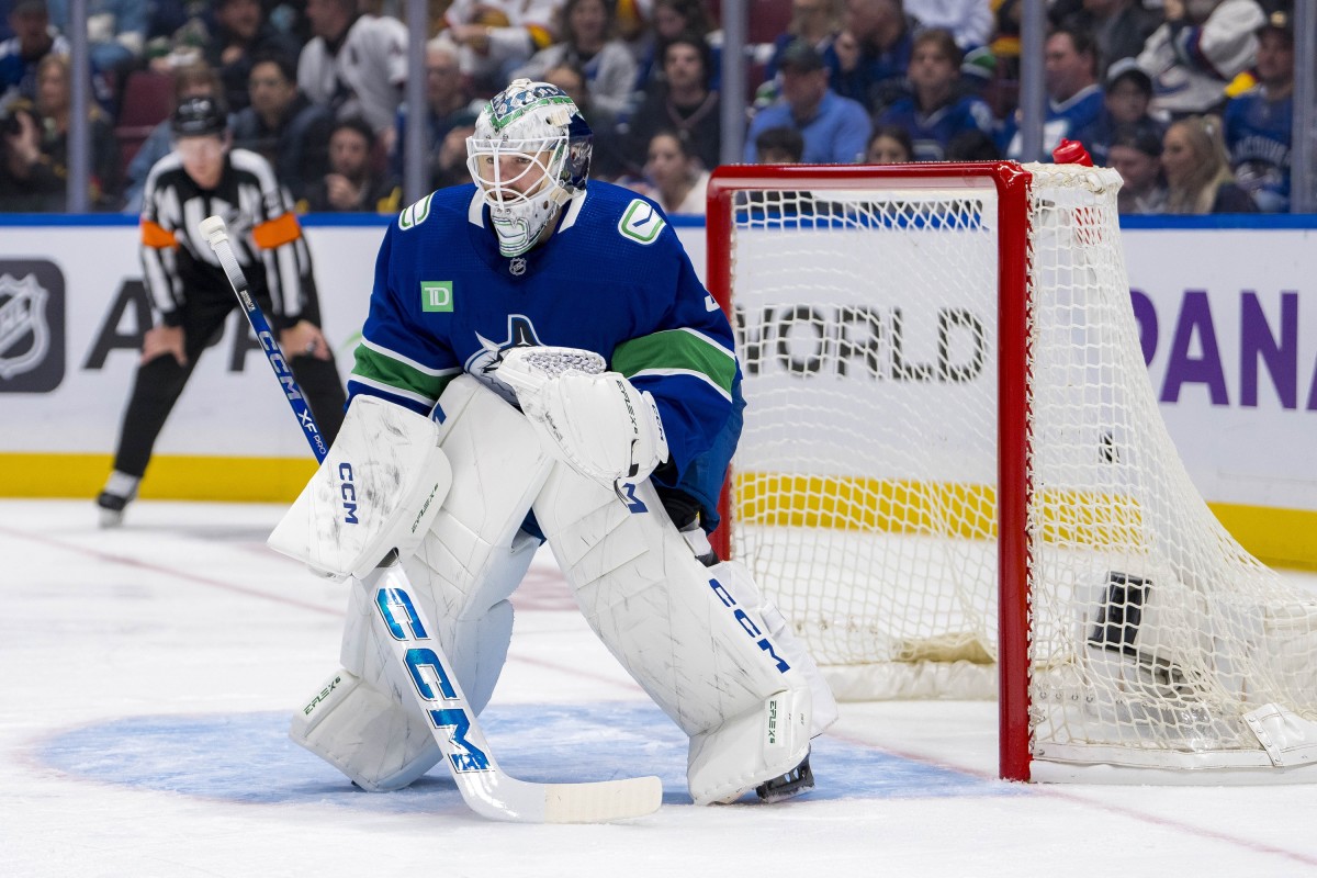 oilers rival loses star goalie for playoffs