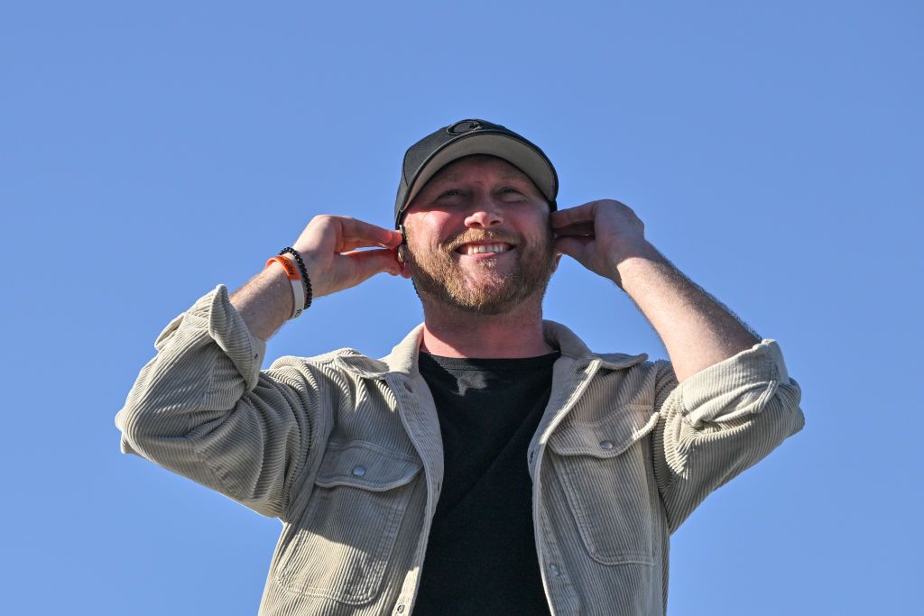 <p><a class="body-btn-link" href="https://www.keywestsongwritersfestival.com/tickets">GET TICKETS</a></p><p>This annual country songwriter shindig will host multiple shows by dozens of performers, including headliner Cole Swindell. Featured acts take the stage at an array of Key West's most popular beaches, bars, and historic theaters.</p>