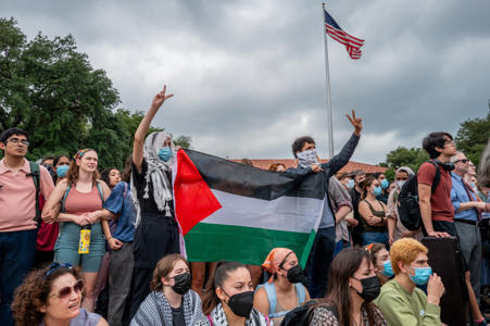 Texas Drops Charges Against Pro-Palestinian Protesters, Attorney Slams Cops<br><br>