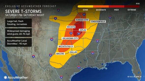 Central Us Bracing For Weekend Of Severe Weather Bringing Tornadoes And