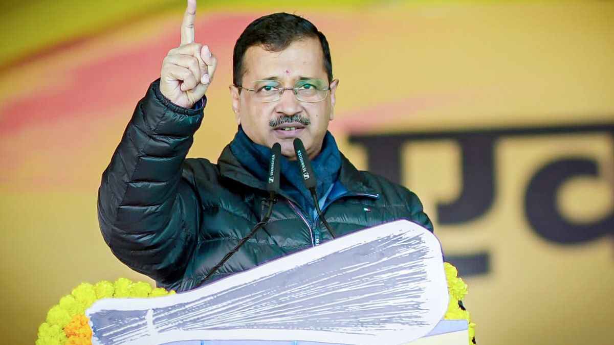 delhi hc pulls up arvind kejriwal for not quitting top post, asks 'how much power you want'