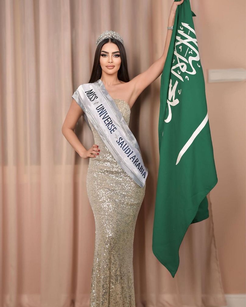 suudi arabistan bu yıl ilk kez kainat güzellik yarışması'na aday gönderebilir
