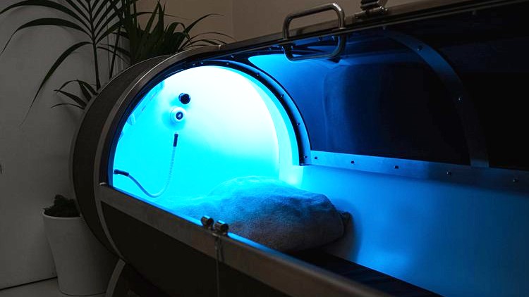i tried 60 minutes of hyperbaric oxygen therapy for the first time — here’s what happened to my body