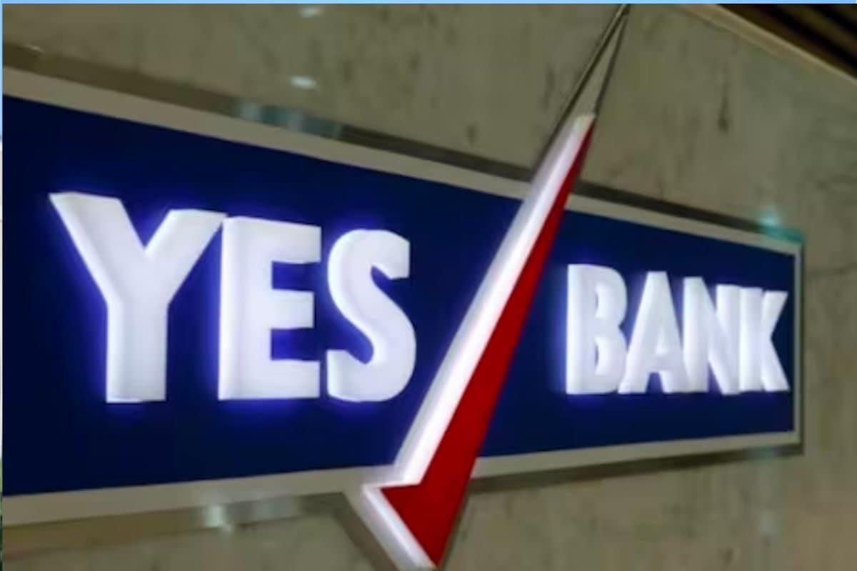 yes bank q4 results: net profit surges 124% to rs 454 crore, nii up 2.3%