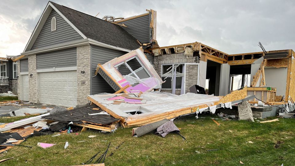powerful tornadoes tear across nebraska and iowa as weather service warns of ‘catastrophic’ damage