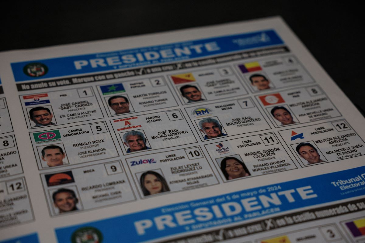 entre tropiezos y ocho candidatos, panamá elige a su próximo presidente