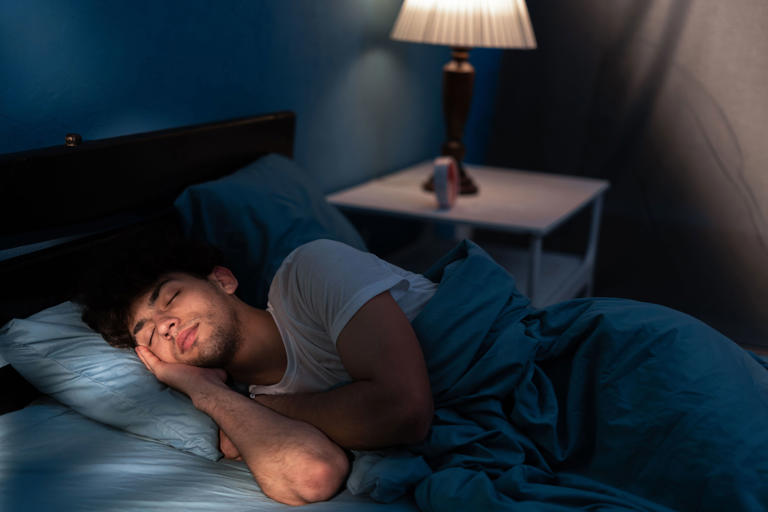 Dormir menos de lo que nuestro organismo necesita conlleva alteraciones en la salud que pueden conducir a enfermedades graves.