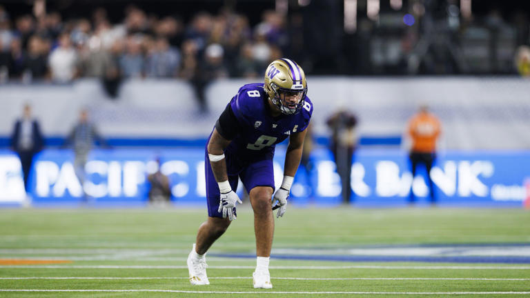 Falcons select Washington EDGE Bralen Trice with 3rd round pick