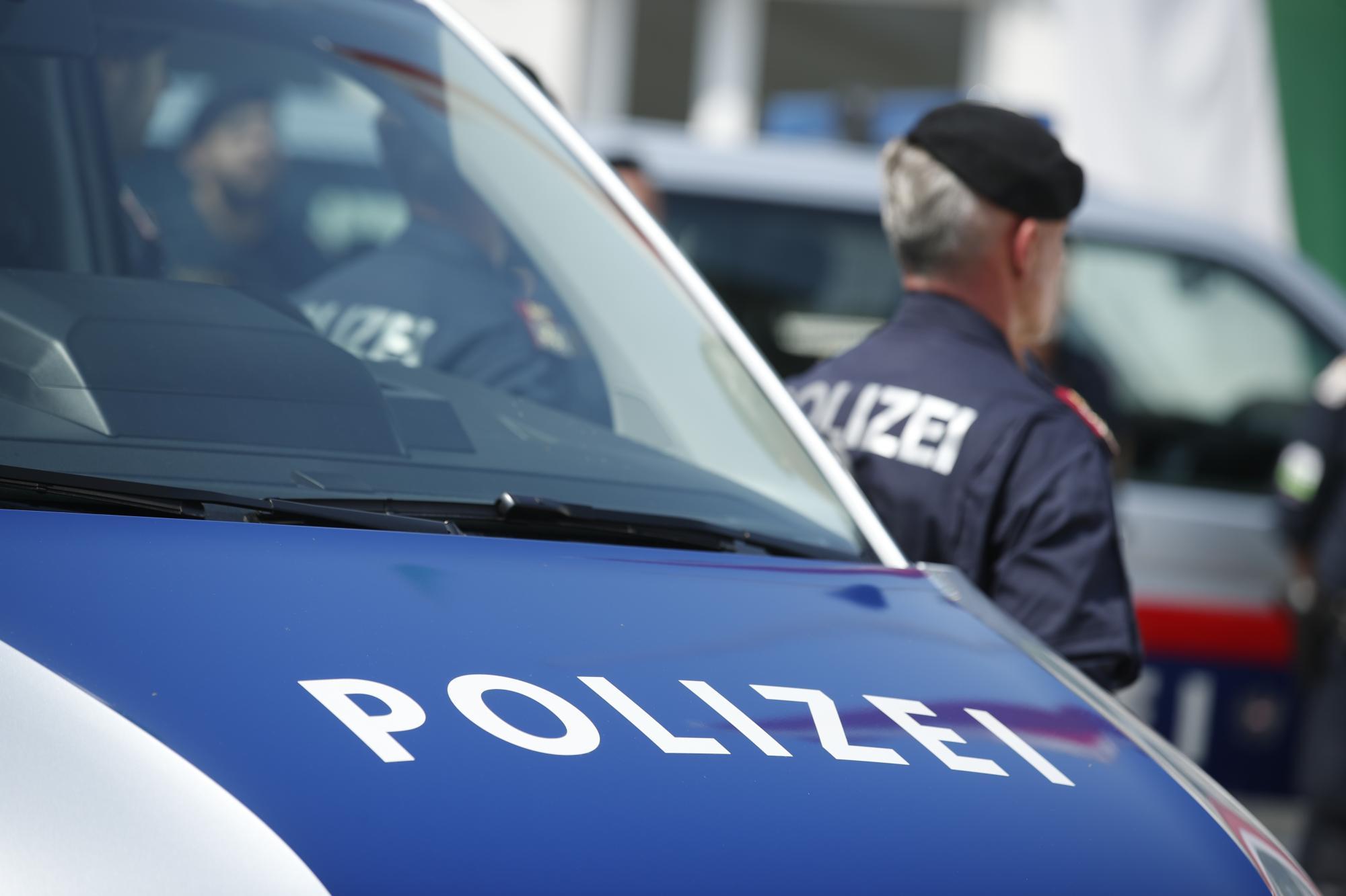 bauchstich vor lokal in linz: 34-jähriger wurde schwerst verletzt