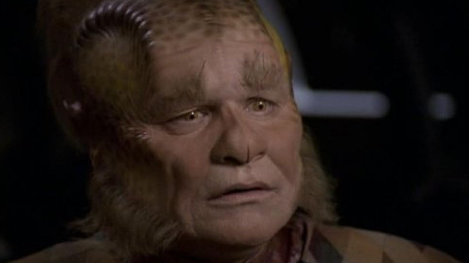 <span>From dodgy prosthetics to fake foreheads and people painted green, sometimes the make-up and costume departments severely missed the mark, and it’s okay to admit that some of the </span><a class="editor-rtfLink" href="https://screenrant.com/star-trek-outfits-costumes-best-worst/" rel="noopener"><span>costumes on Star Trek</span></a><span> were not great. </span>