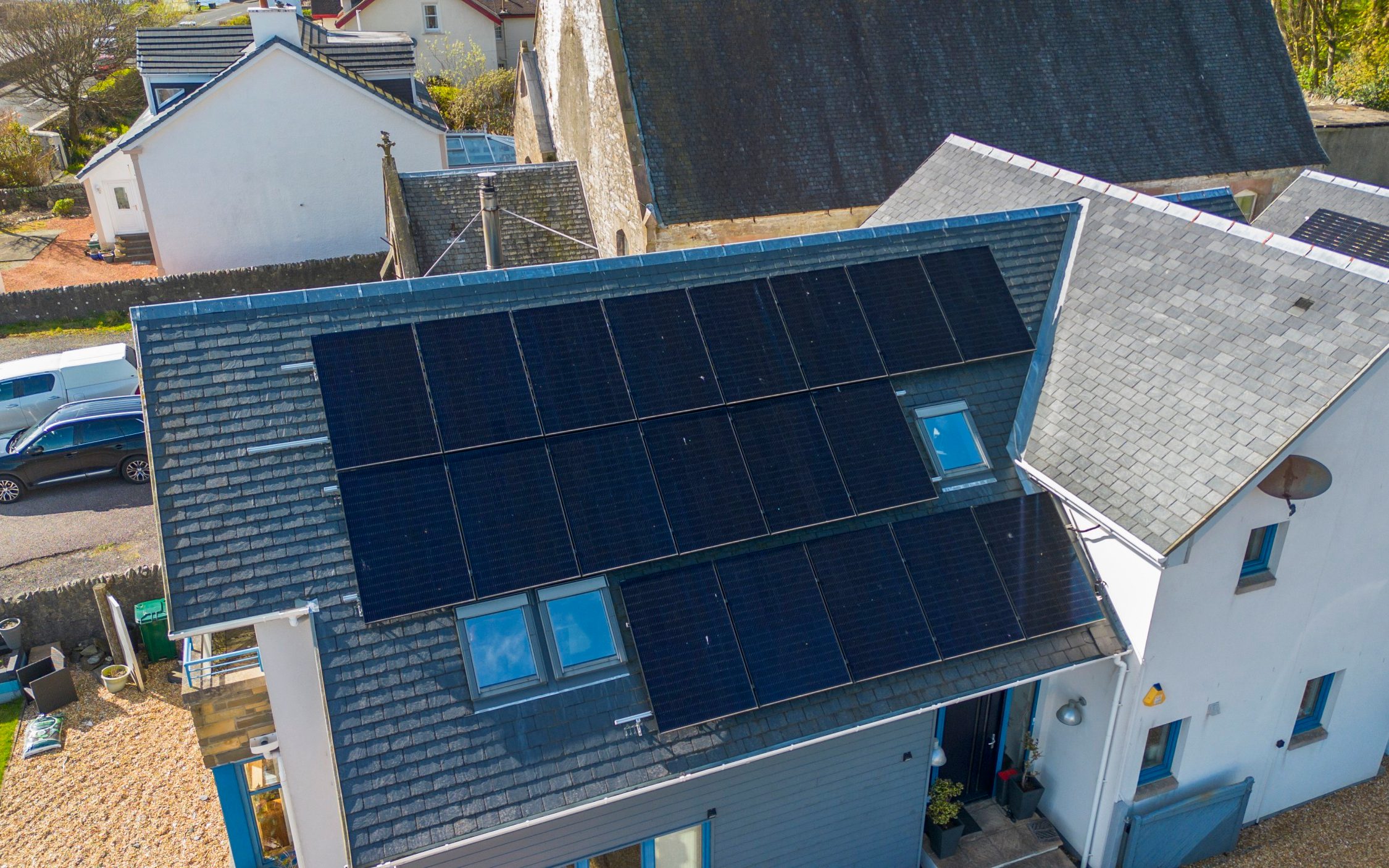 ‘i spent £25,000 on solar power for my home – but i’ll make the money back within 10 years’