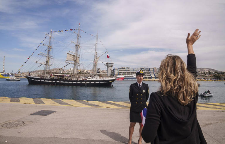 Le Belem a embarqué la flamme olympique le 27 avril 2024 depuis le port du Pirée, en Grèce, et prend la direction de Marseille où il est attendu le 8 mai.