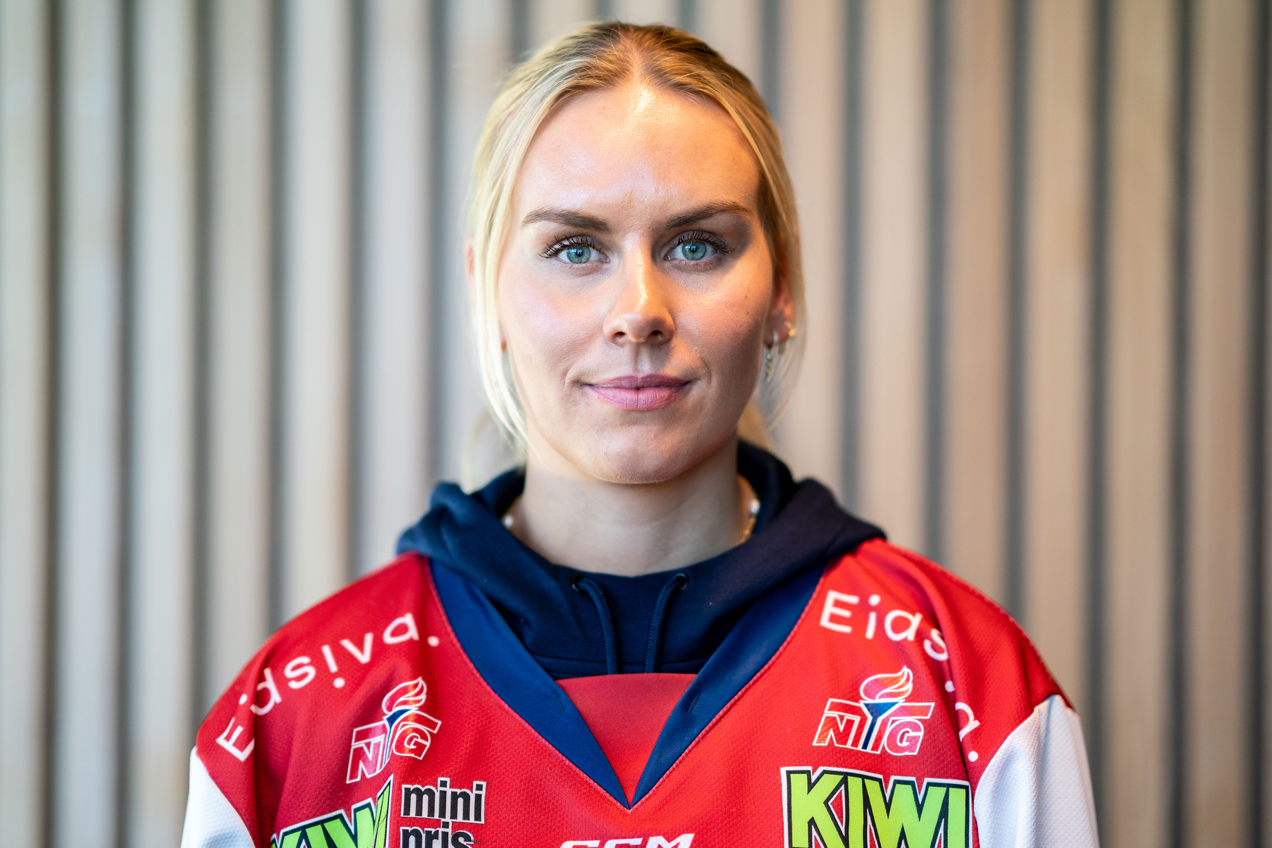 norges ishockeykvinner klare for elite-vm for første gang på 28 år