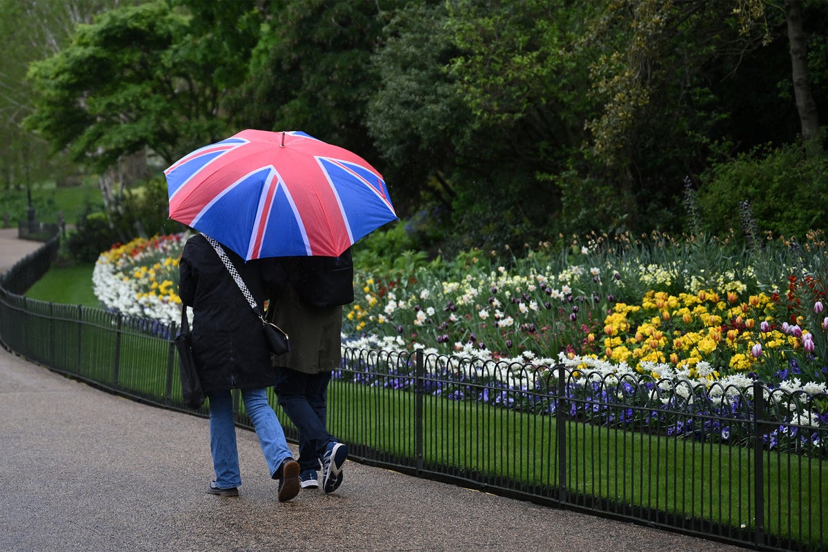 why is the uk still so cold late april - and when will it get warmer?