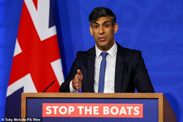 mps urge rishi sunak to use brexit freedoms to cap migration