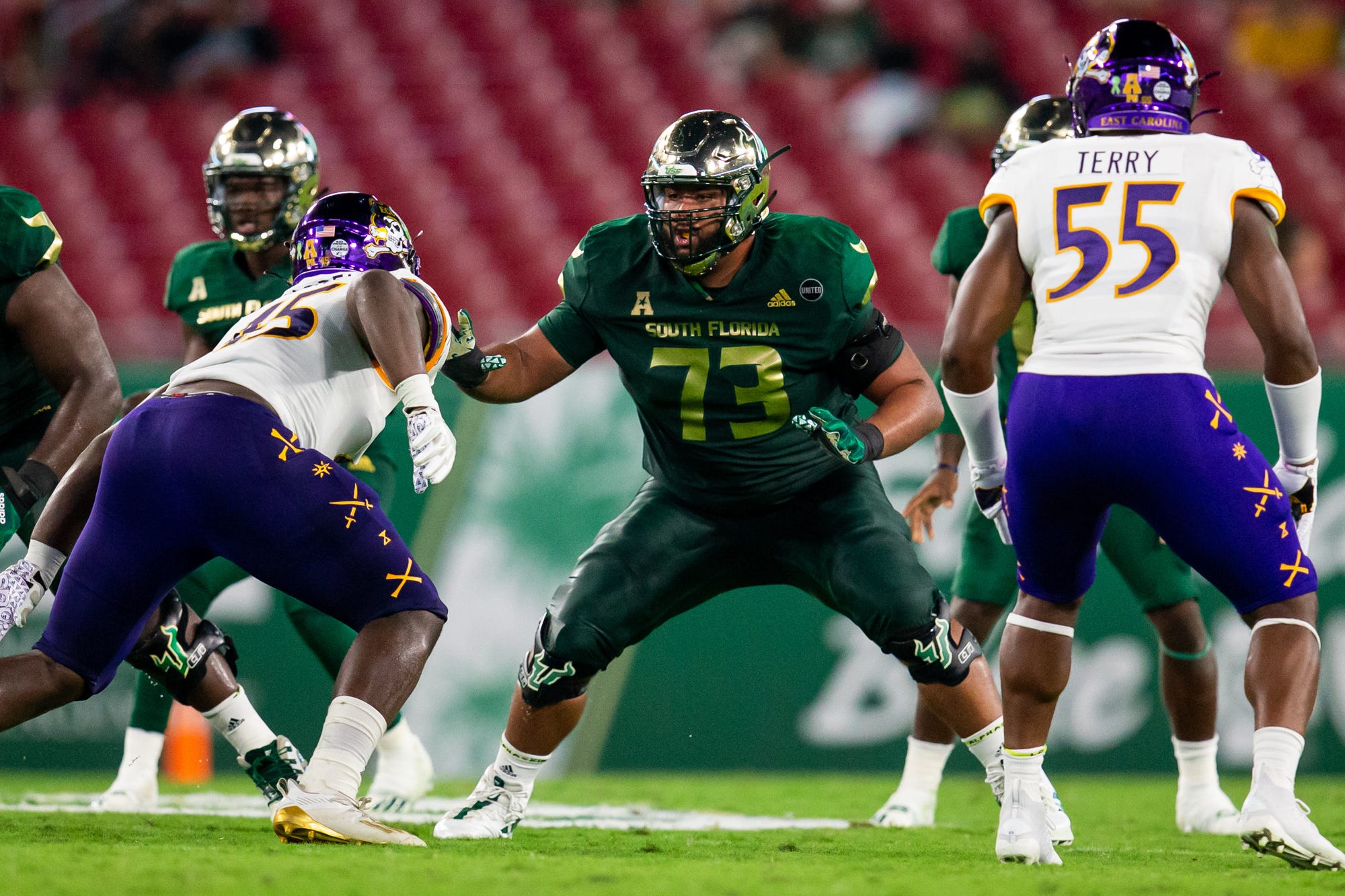 Packers giving USF OL Donovan Jennings $10K signing bonus to sign as UDFA