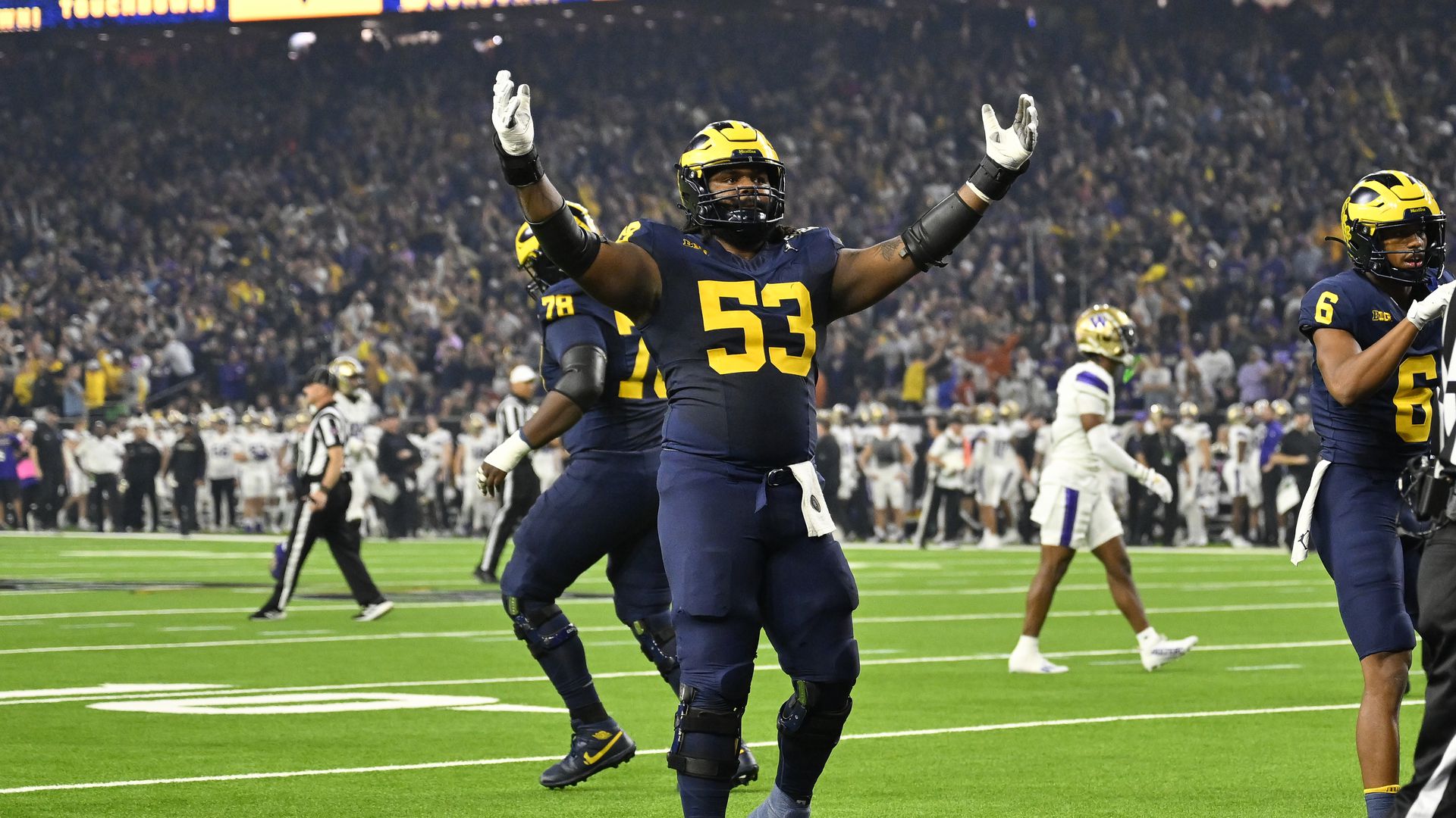 michigan ol trente jones signing with the green bay packers as udfa