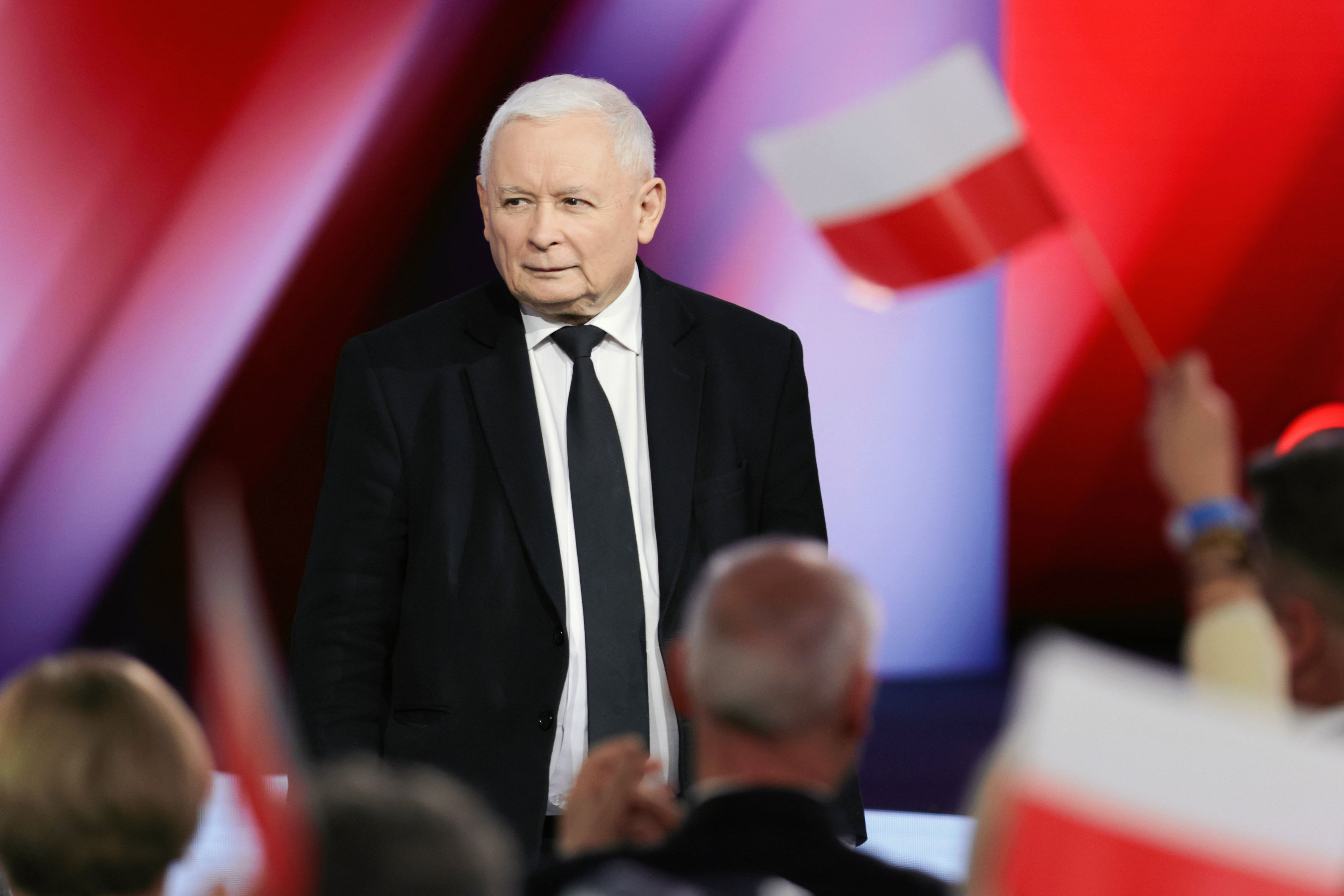 jarosław kaczyński zwołał spotkanie ścisłego kierownictwa pis. o buncie w partii i kampanii