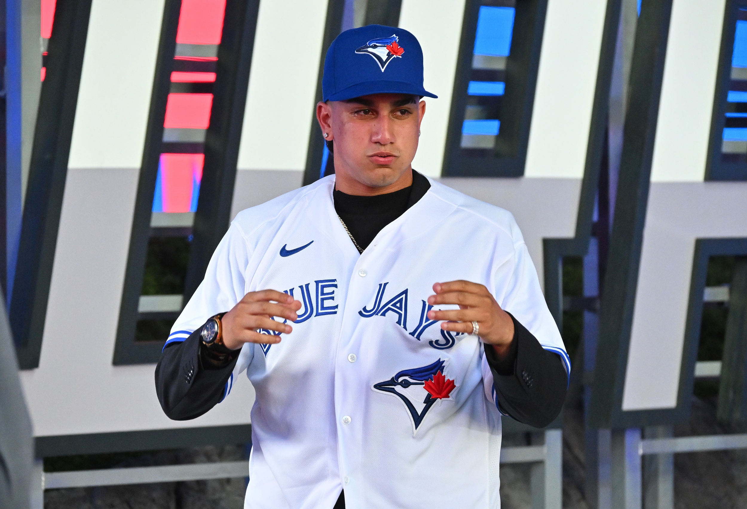 blue jays pitching prospect to undergo season-ending elbow surgery