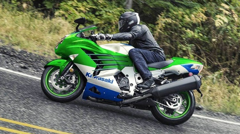 9 brands that make 1000cc motorcycles