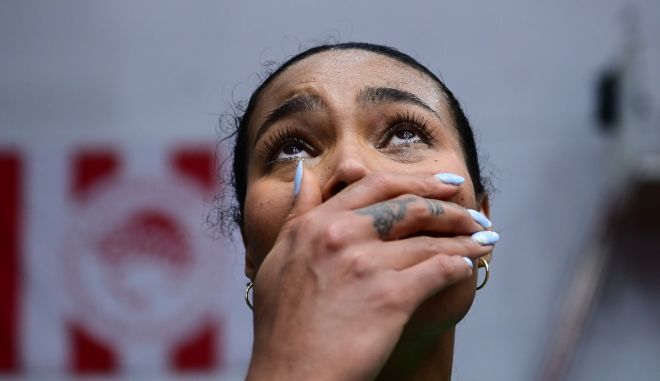 ολυμπιακός - παναθηναϊκός: τα δάκρυα χαράς της συγκινημένης άτκινσον που έζησε έντονα την κατάκτηση του τίτλου