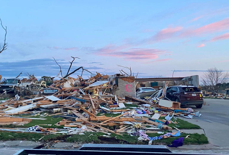 Nebraska tornadoes: Victims welcome National Guard’s presence in Elkhorn