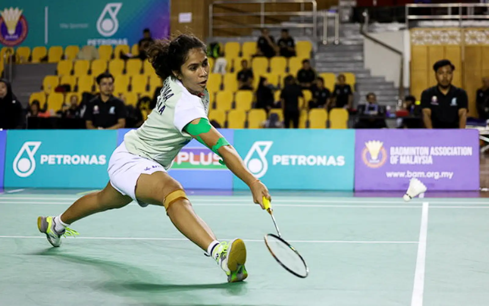 malaysia go down 1-4 to taiwan in opening uber cup finals tie